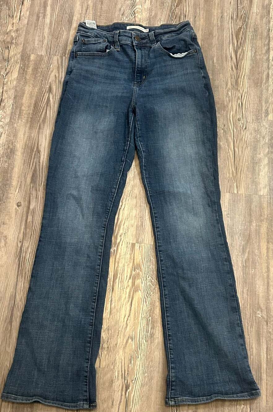 Levi's 725 High Rise Bootcut Jeans Size 28